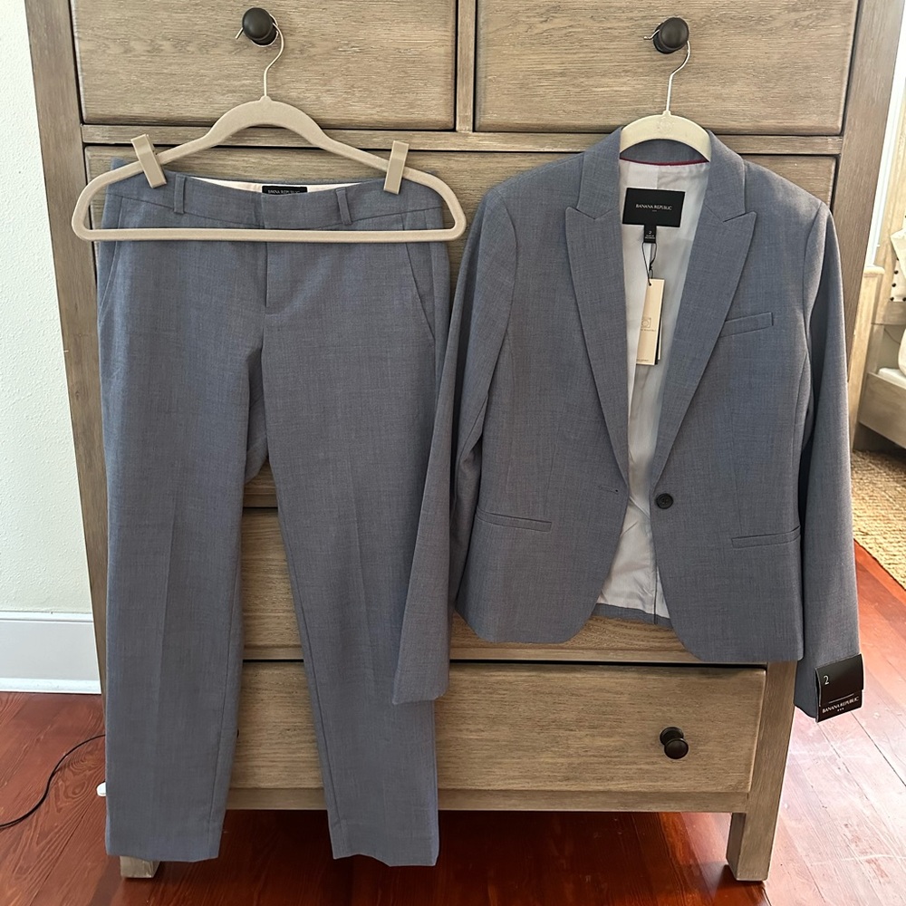 Banana Republic Suit